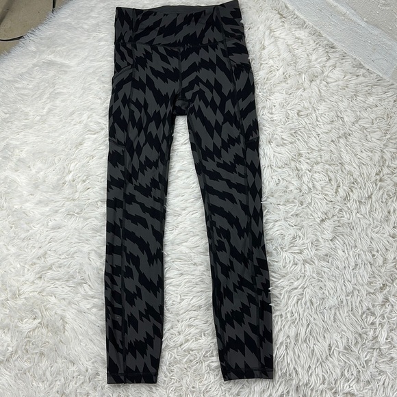 Lululemon Invigorate High-Rise Tight 25" Voltage Graphite Grey Black - Picture 1 of 6